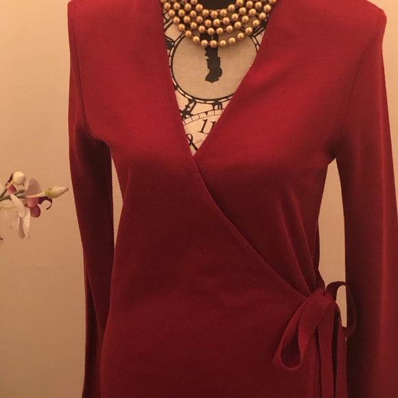 Burgundy wrap dress, size M, fits beautifully - Picture 2 of 5